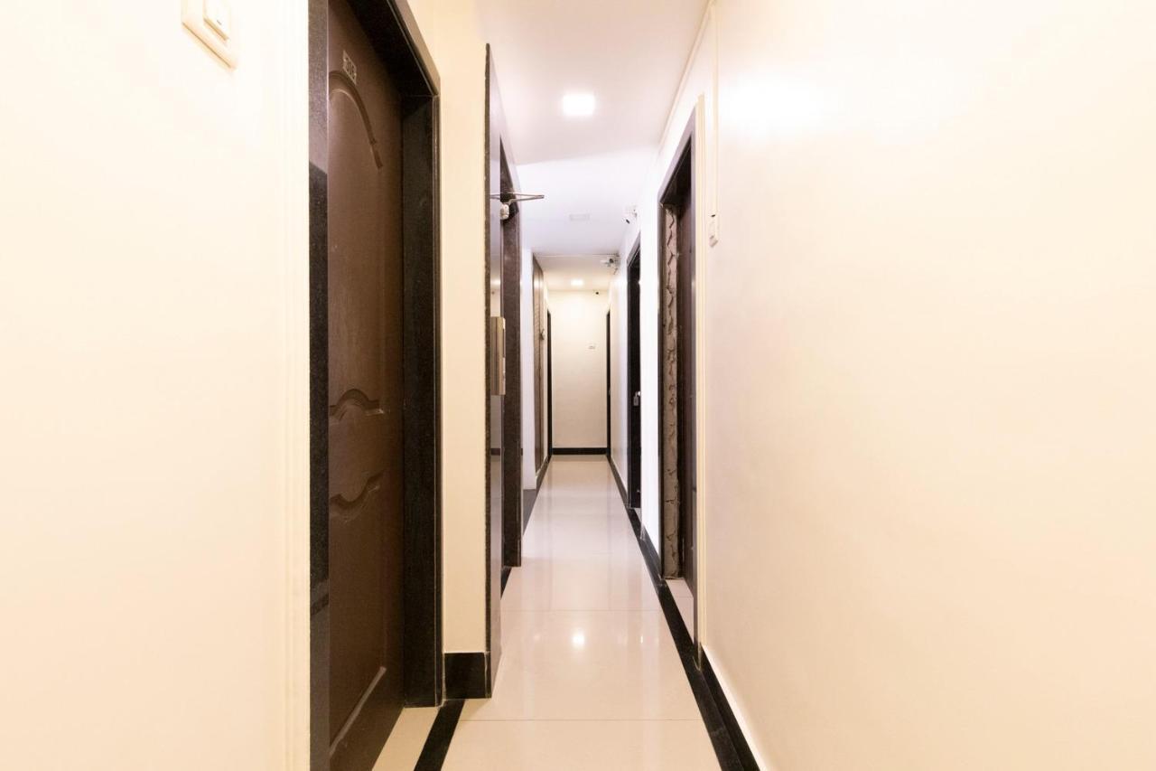Hotel Girgoan Palace 孟买 外观 照片